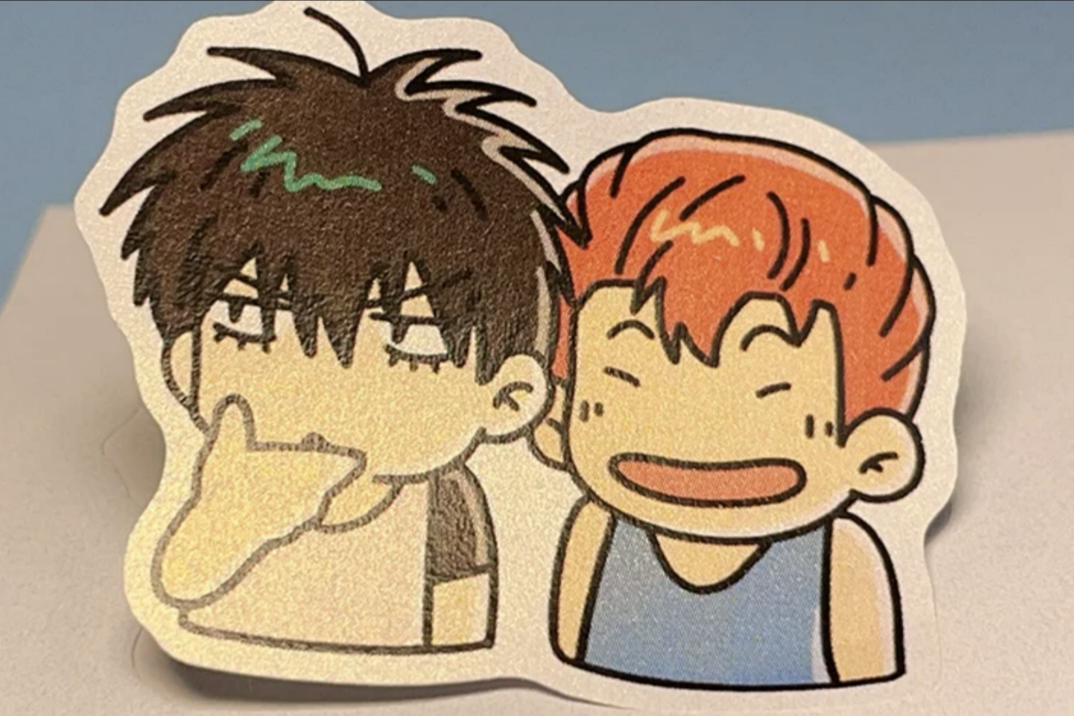 Pearlescent sticker