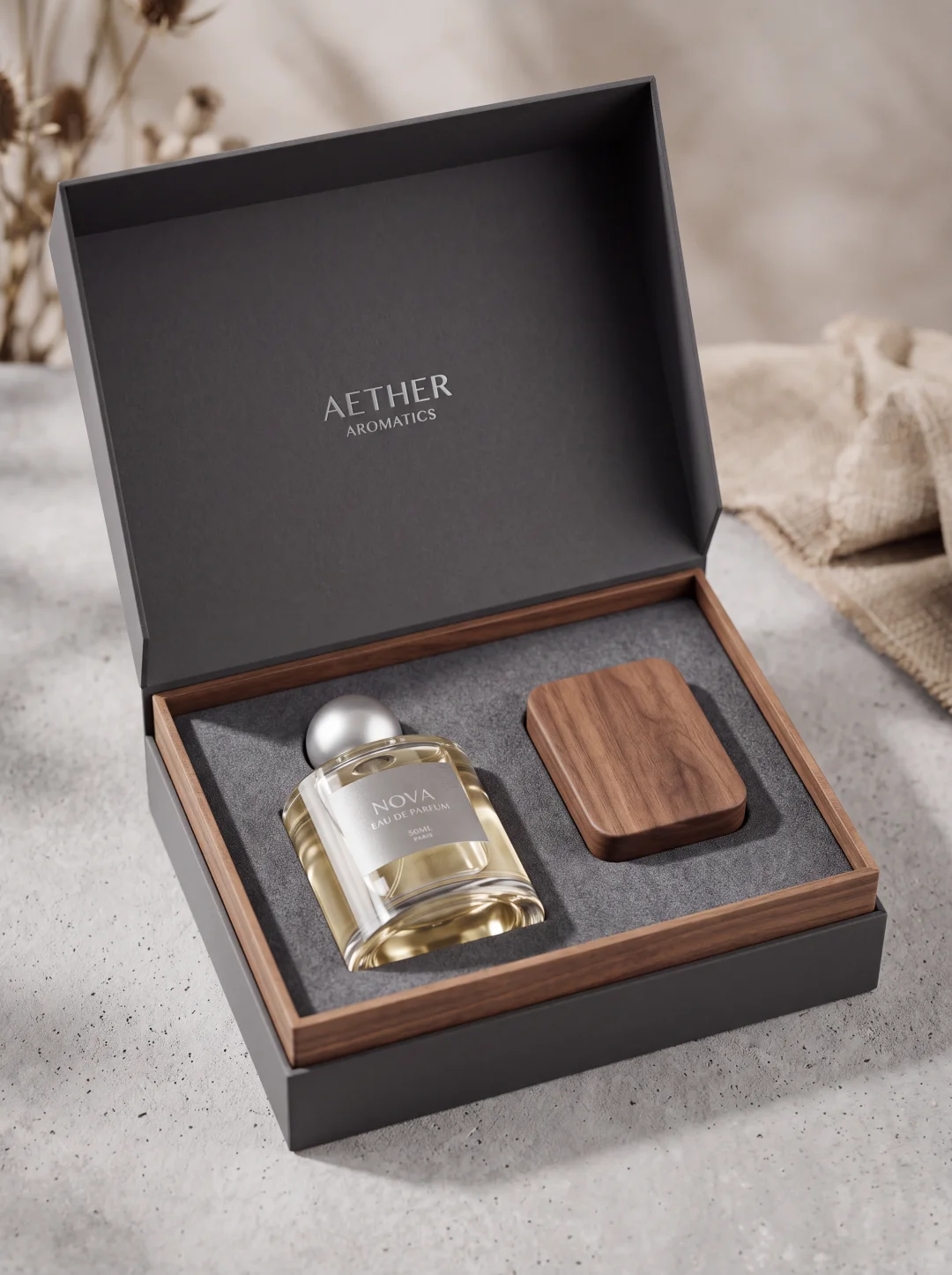 New Chinese-style magnetic flip-top perfume gift set box
