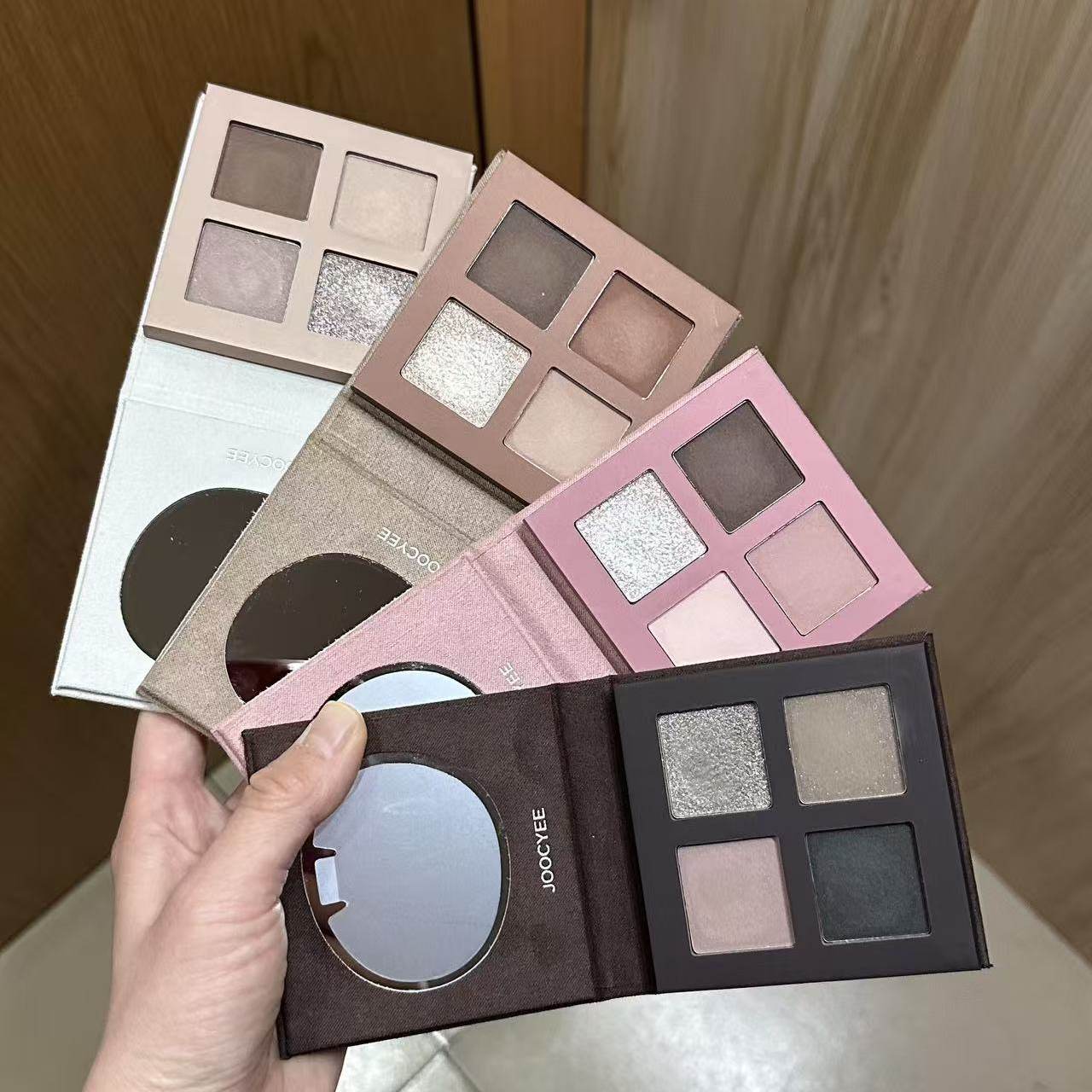 Folding 4-Panel Eyeshadow Palette Paper Box with Mirror, Portable Small Makeup Palette Packaging Box, Greyboard Laminated Folding Paper Box, Built-in Mirror, Customized Compartments for Eyeshadow, Blush, and Highlighter