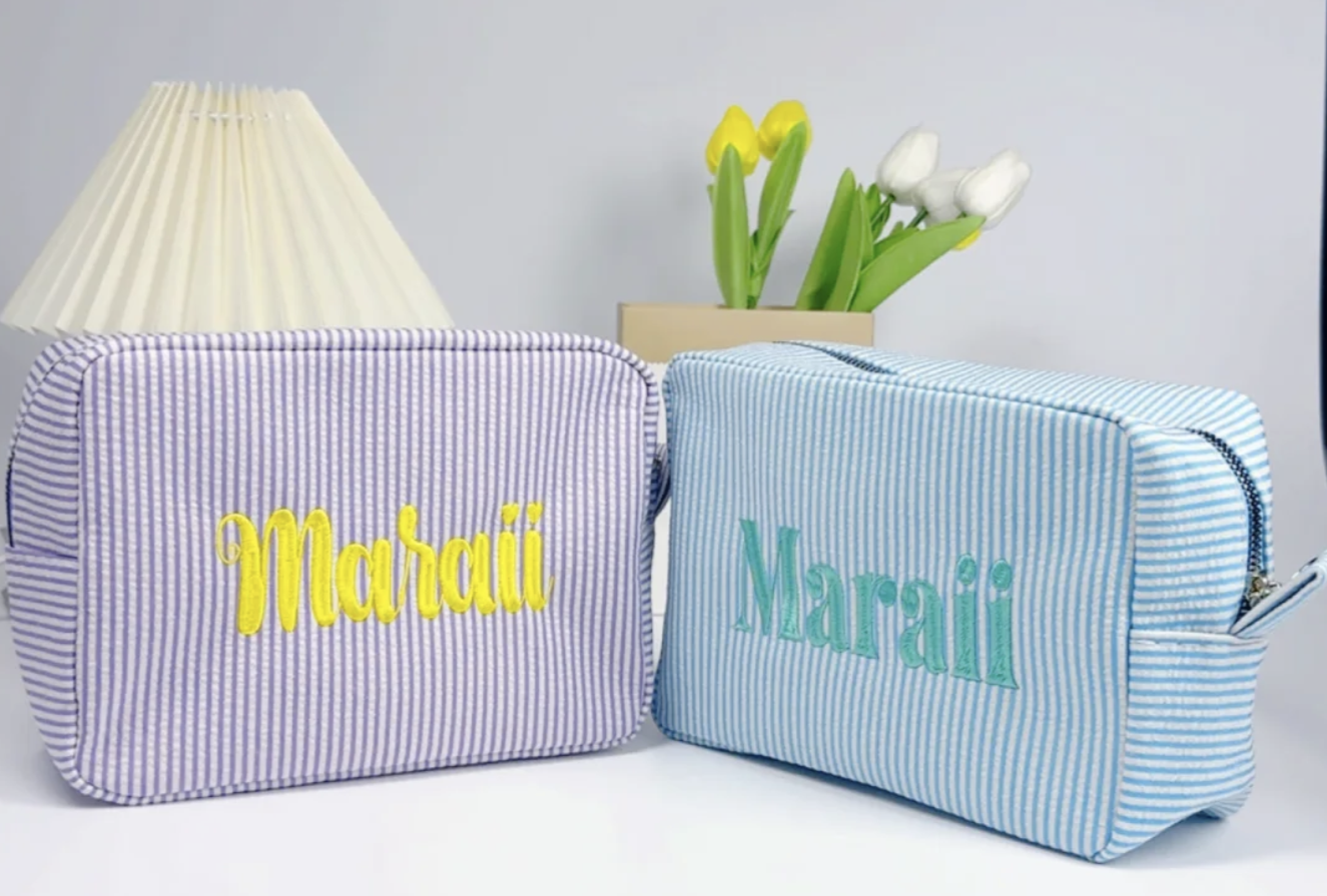 Bestickte Kosmetiktasche