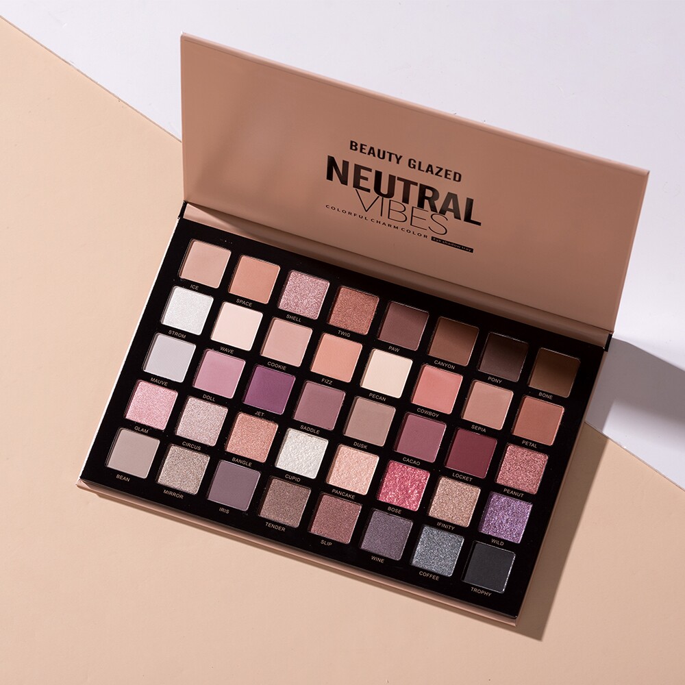 68-Farben-Lidschattenpalette-Pappschachtel, Großes Make-up-Paletten-Set mit Lidschatten und Rouge in einer Verpackungsbox, Graupappe kaschierte Faltverpackung, Mehrfachunterteilung nach Maß, Professionelle Make-up-Palettenbox für Visagisten